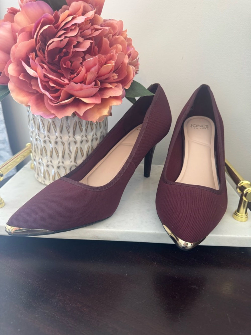 Jones New York Burgundy Pointed Toe Heels with Gold Toe Caps
